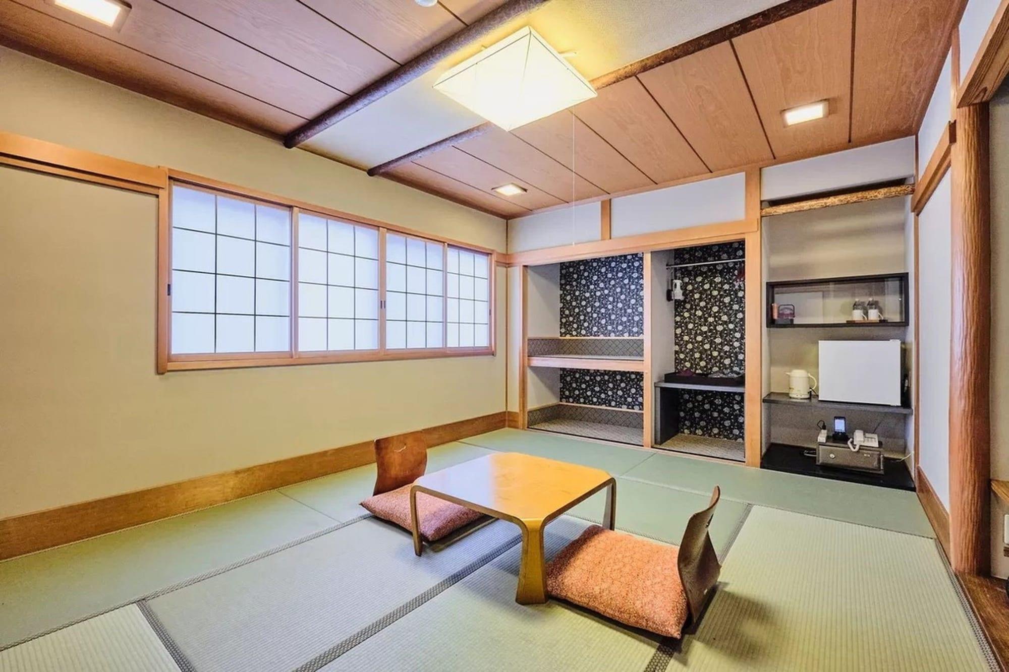 Kyoya Ryokan Nagoya Bagian luar foto